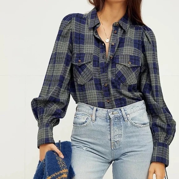 We The Free Tops - FREE PEOPLE blue sun city plaid puff sleeve top grunge preppy / size XS